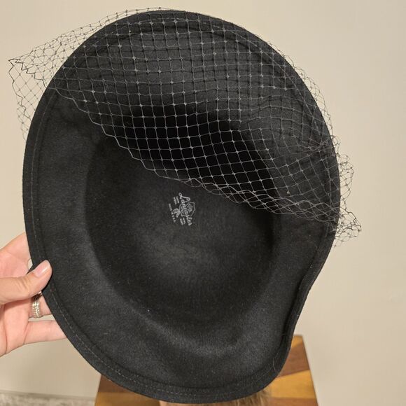 True Vintage Lancaster Black Wool Felt Hat Face Netting USA Black Sequin Classy - Picture 10 of 12
